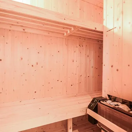 度假居 Cozy In With Sauna Romo