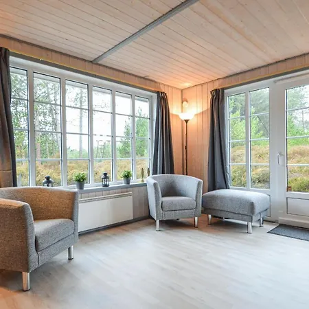 Cozy In With Sauna 度假居